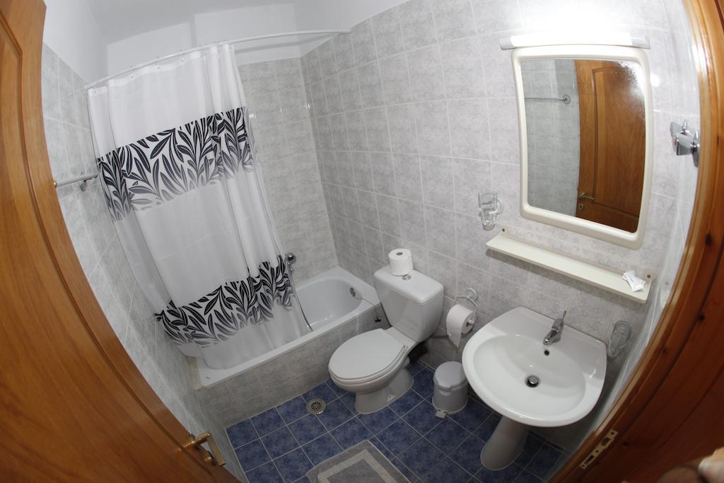 Badis Haus Apartment โตโรนี ภายนอก รูปภาพ